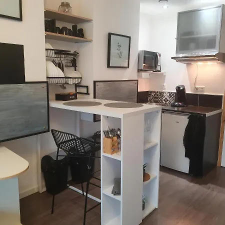 Charles Bed & Breakfast 3*