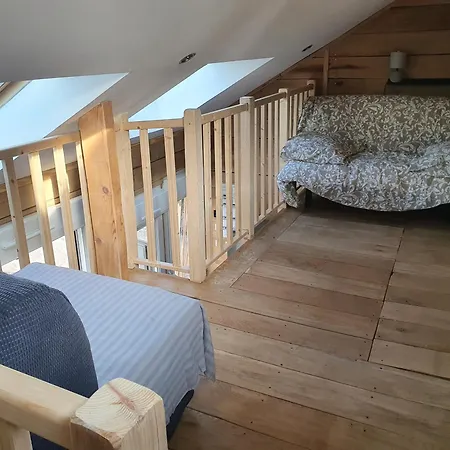 Bed & Breakfast Charles *