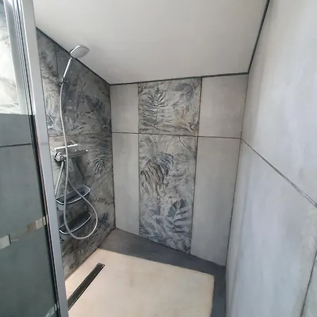 Charles Alojamento de Acomodação e Pequeno-almoço 3*